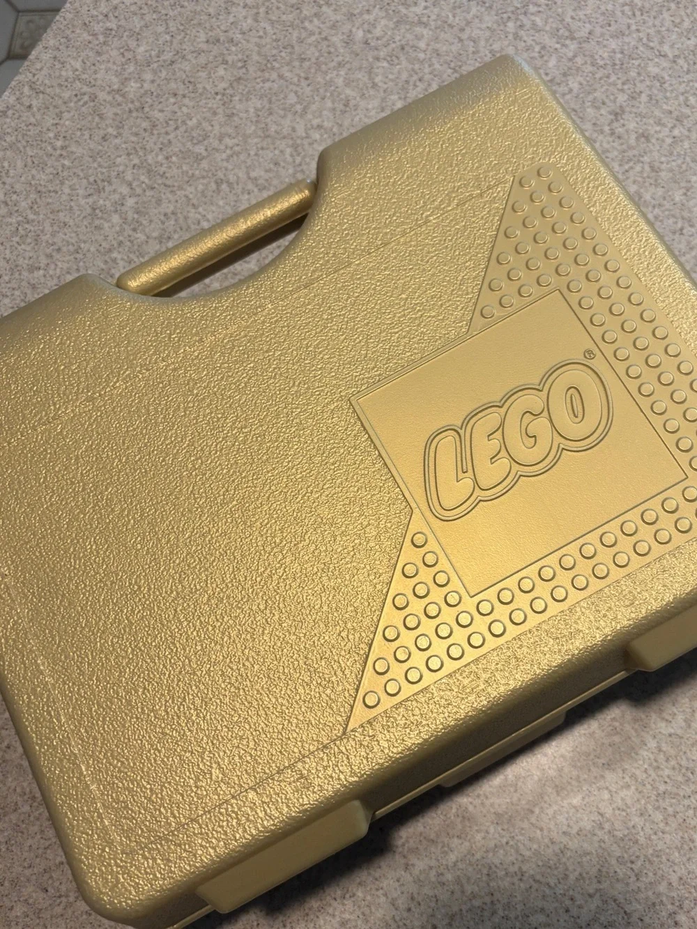 Vintage 1997 LEGO Metallic Gold Carrying Case Storage Box Container excellent